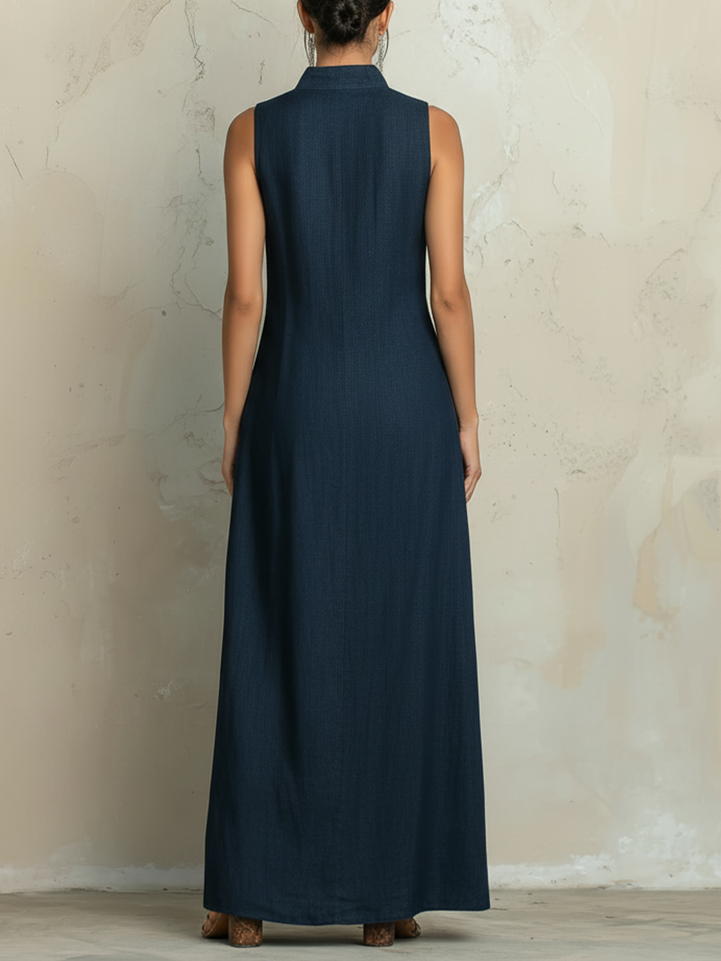 Color-Block Denim Maxi Shirt Dress — Sleeveless Button-Front Casual Maxi Dress