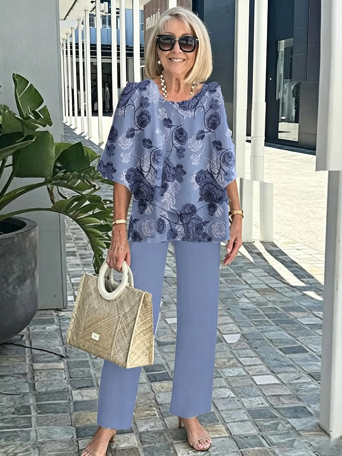 Women's 2 Piece Outfits Set, Crew Neck Flutter Sleeve Layered Blouse & Leaf Print Straight Leg Pants, Casual Loose Matching Two Piece Set for Summer Daily Wear