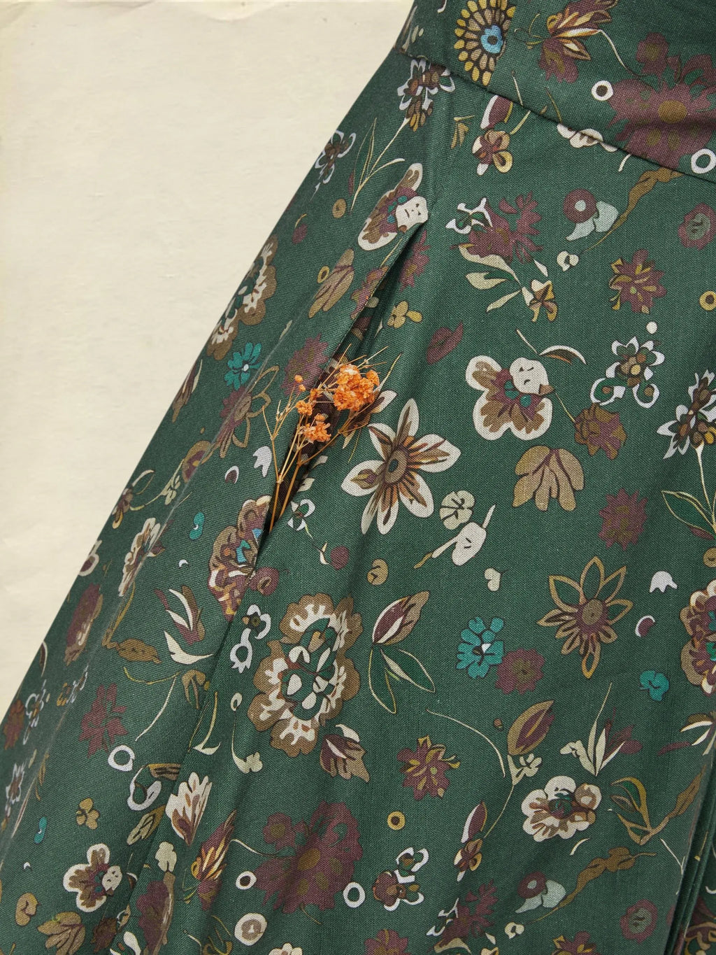 Midi Linen Dress, Long Sleeves, Square Neck, Paisley, Vintage, Green
