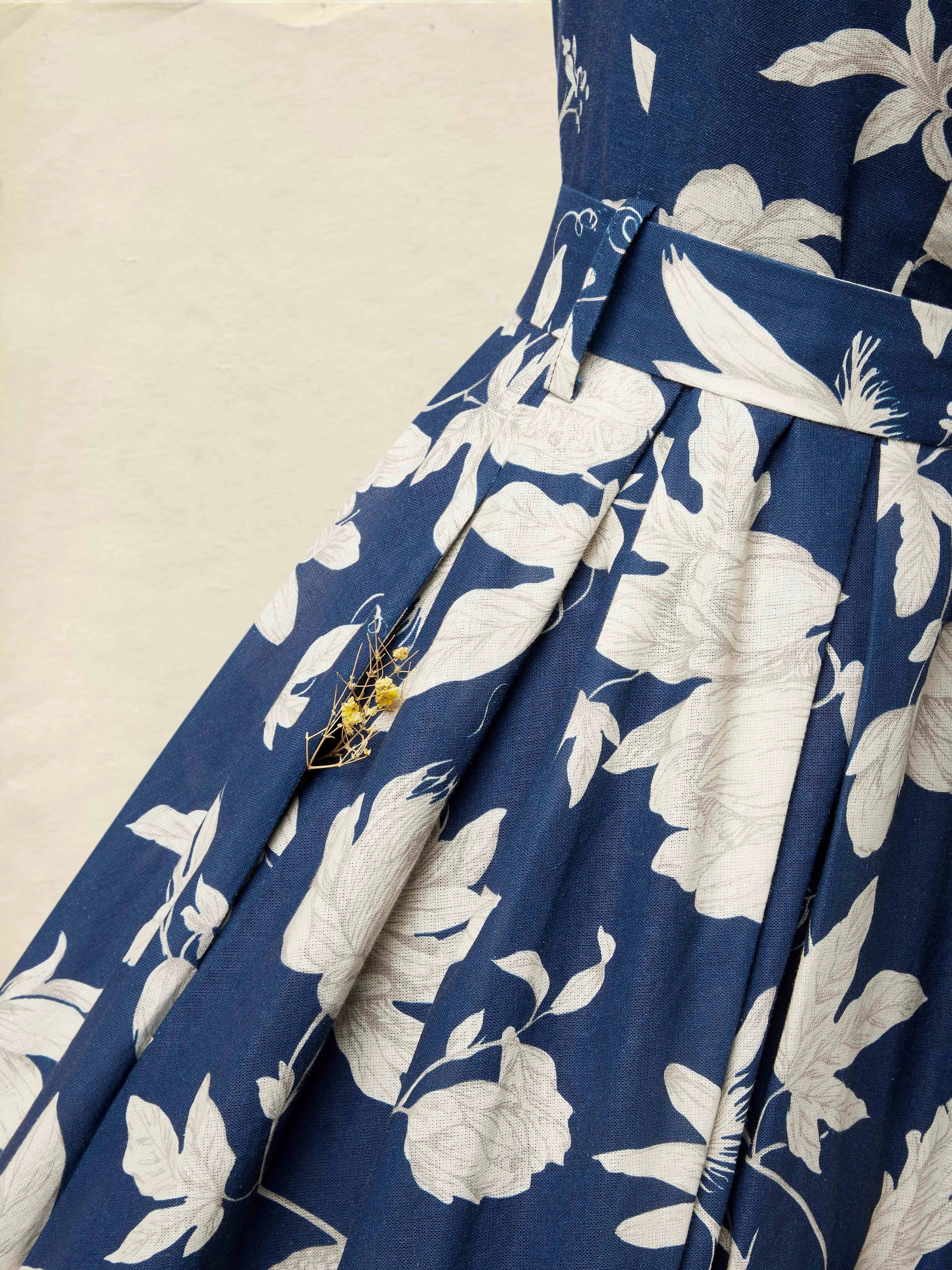 Midi Linen Dress , Cap Sleeves, V Neck, Floral, Button Design, Vintage, Dark Blue
