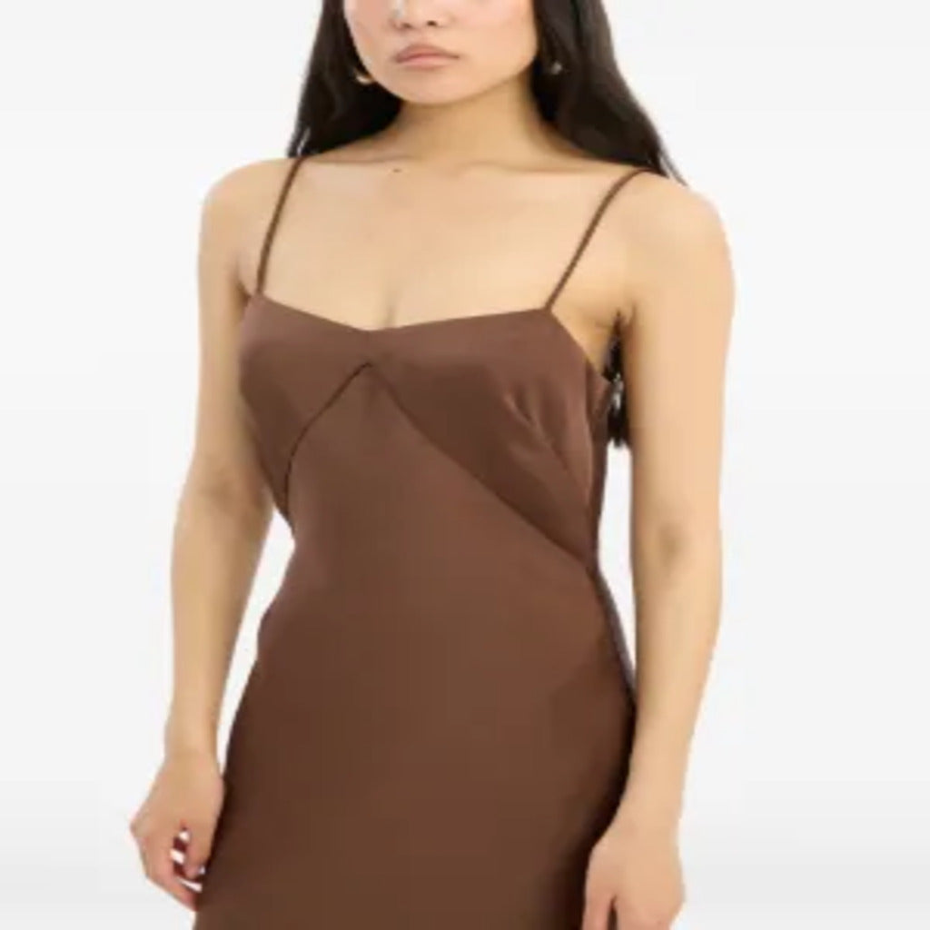 👗 Abito Lungo in Seta Marrone con Spalline Sottili