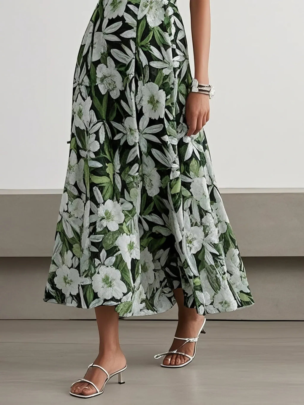 Green Floral Hollow Out Chiffon Halter Crew Neck Sleeveless A-Line Maxi Dress
