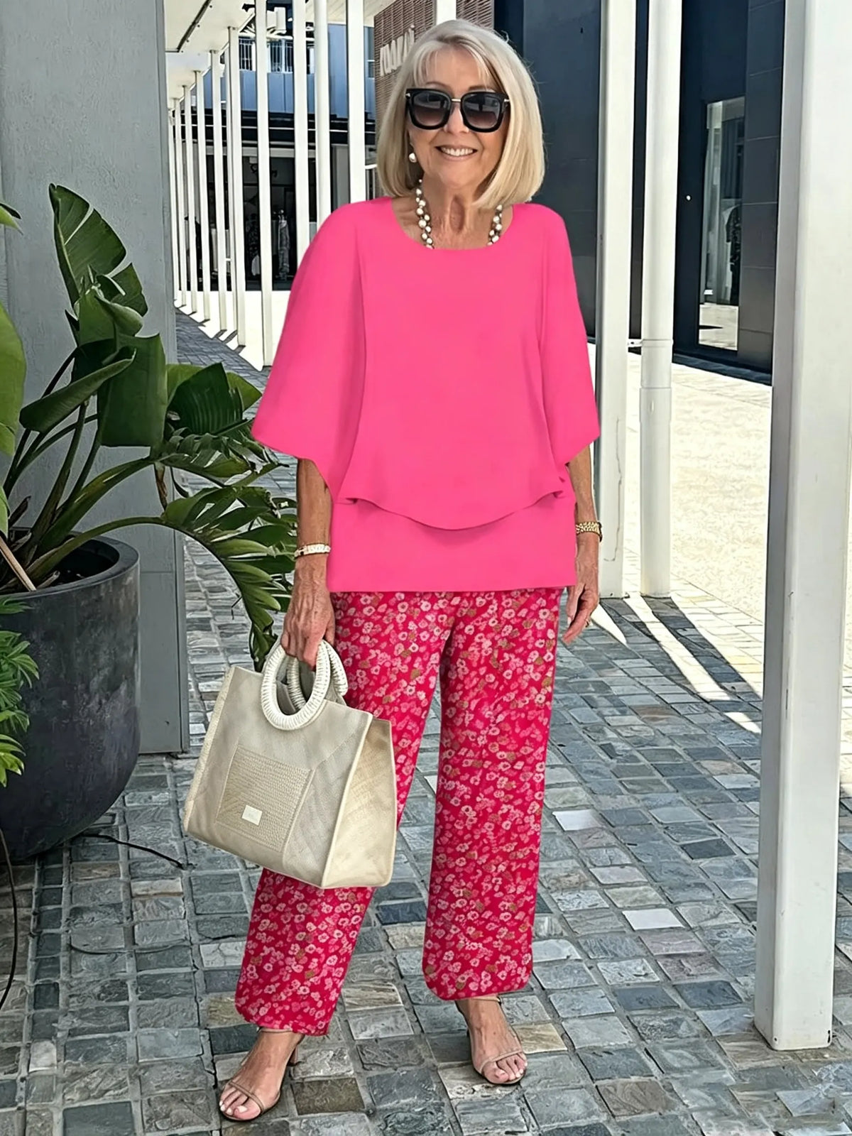Women's 2 Piece Outfits Set, Crew Neck Flutter Sleeve Layered Blouse & Leaf Print Straight Leg Pants, Casual Loose Matching Two Piece Set for Summer Daily Wear