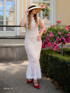White Lace Crew Neck Sleeveless Mermaid Maxi Dress