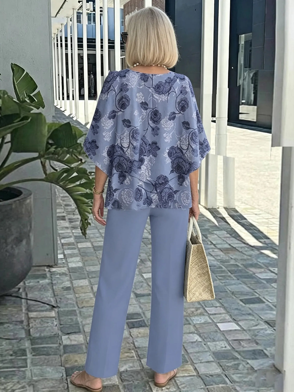 Women's 2 Piece Outfits Set, Crew Neck Flutter Sleeve Layered Blouse & Leaf Print Straight Leg Pants, Casual Loose Matching Two Piece Set for Summer Daily Wear