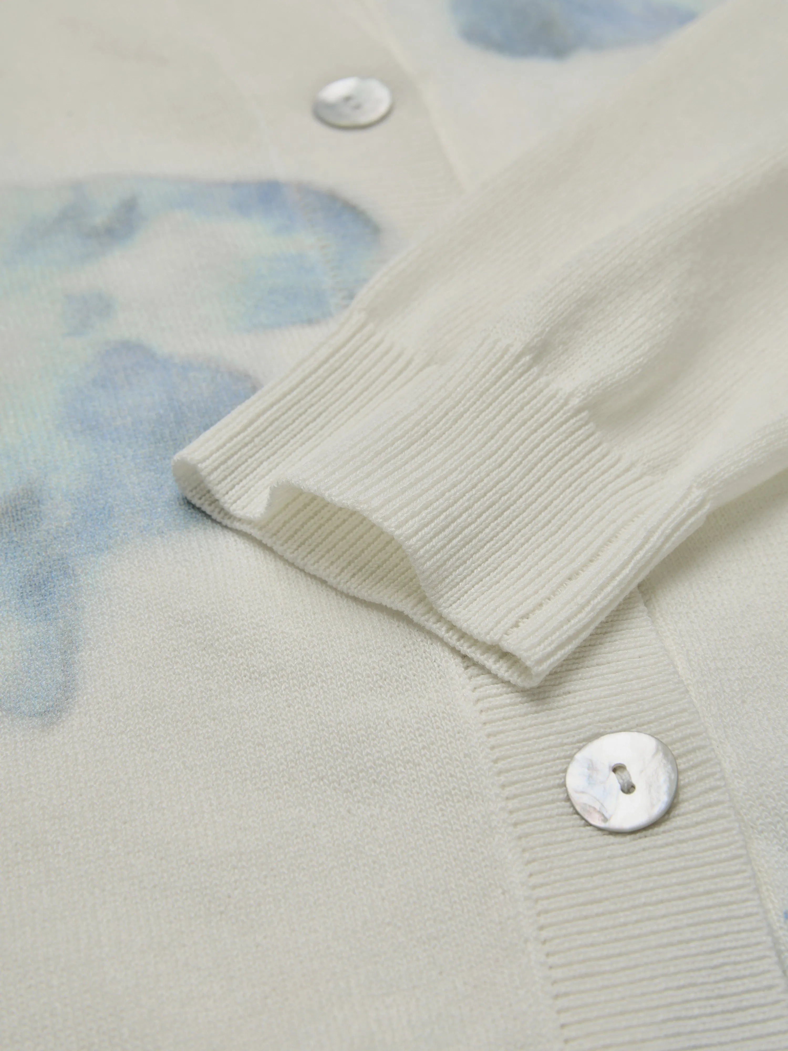 Wool Cardigan, Long Sleeves, Round Neck, Floral, Button Design, Vacation, Vintage, White