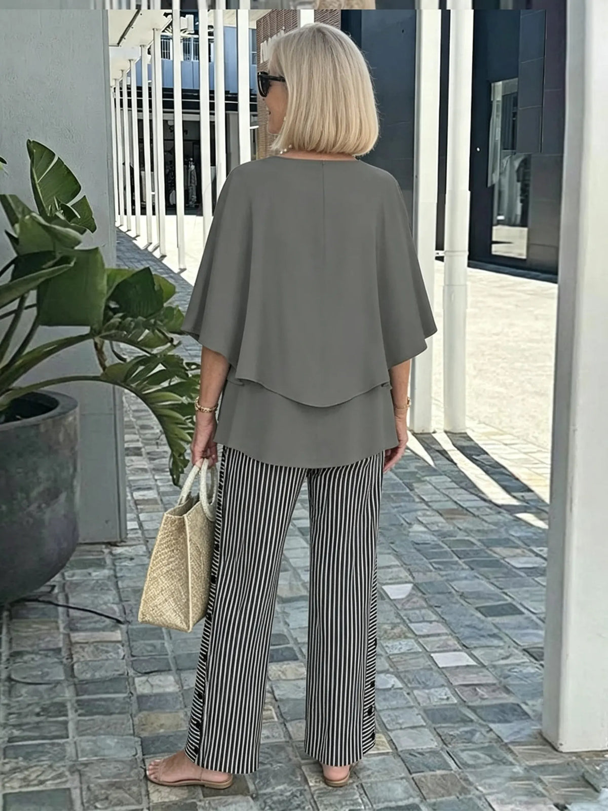 Women's 2 Piece Outfits Set, Crew Neck Flutter Sleeve Layered Blouse & Leaf Print Straight Leg Pants, Casual Loose Matching Two Piece Set for Summer Daily Wear
