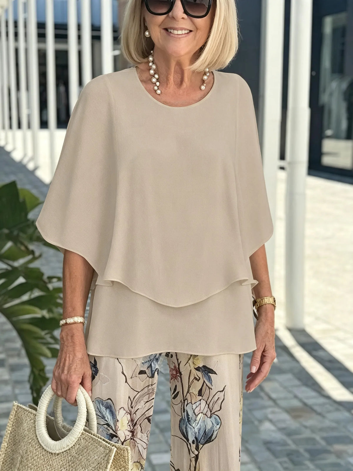 Women's 2 Piece Outfits Set, Crew Neck Flutter Sleeve Layered Blouse & Leaf Print Straight Leg Pants, Casual Loose Matching Two Piece Set for Summer Daily Wear