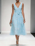 Light Blue Bow Embroidery Classic V Neck Sleeveless A-Line Midi Dress With Pockets