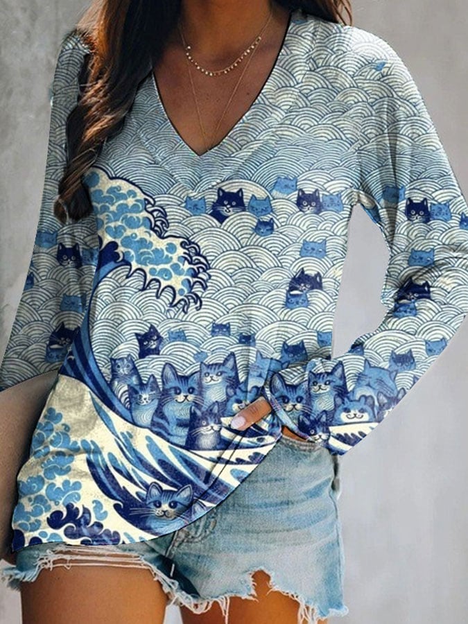 Women's Blue Waves&Cats Print V-Neck T-Shirt