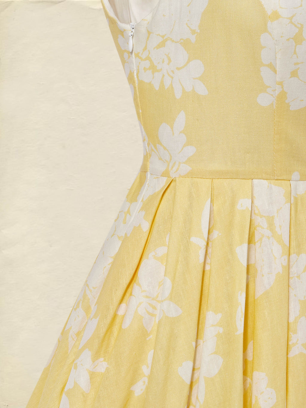 (SIZE:XS-XXL) Midi Linen Dress, Sleeveless,  Linen Blend, Floral, Renaissance