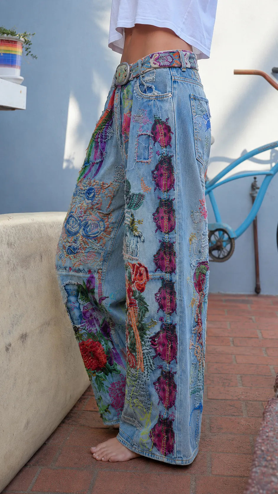 Colorful Floral Embroidered Wide-Leg Jeans