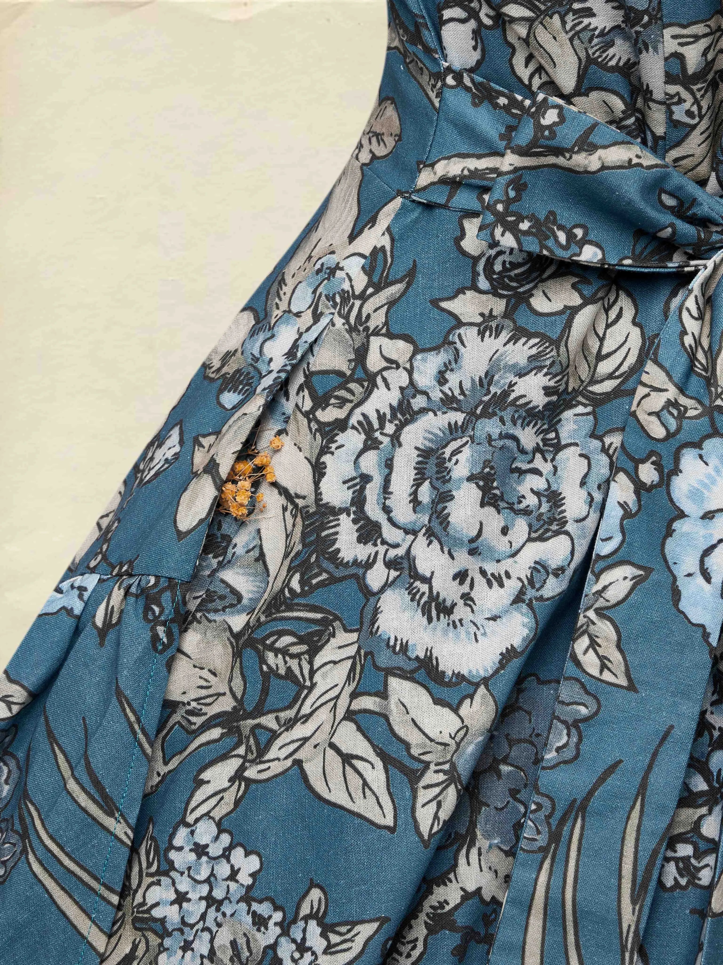 Maxi Linen Dress, Long Sleeves, Round Neck, Floral, Ruffles, Vintage, Deep Blue