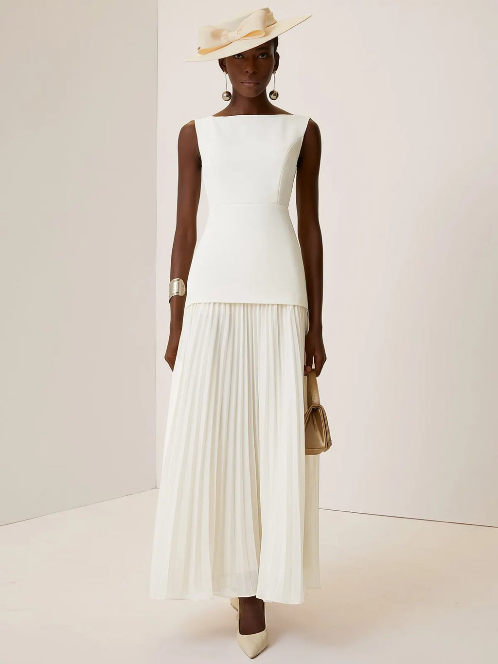 Off White Pleated Classic Boat Neck Sleeveless A-Line Floor-length Gown Dress