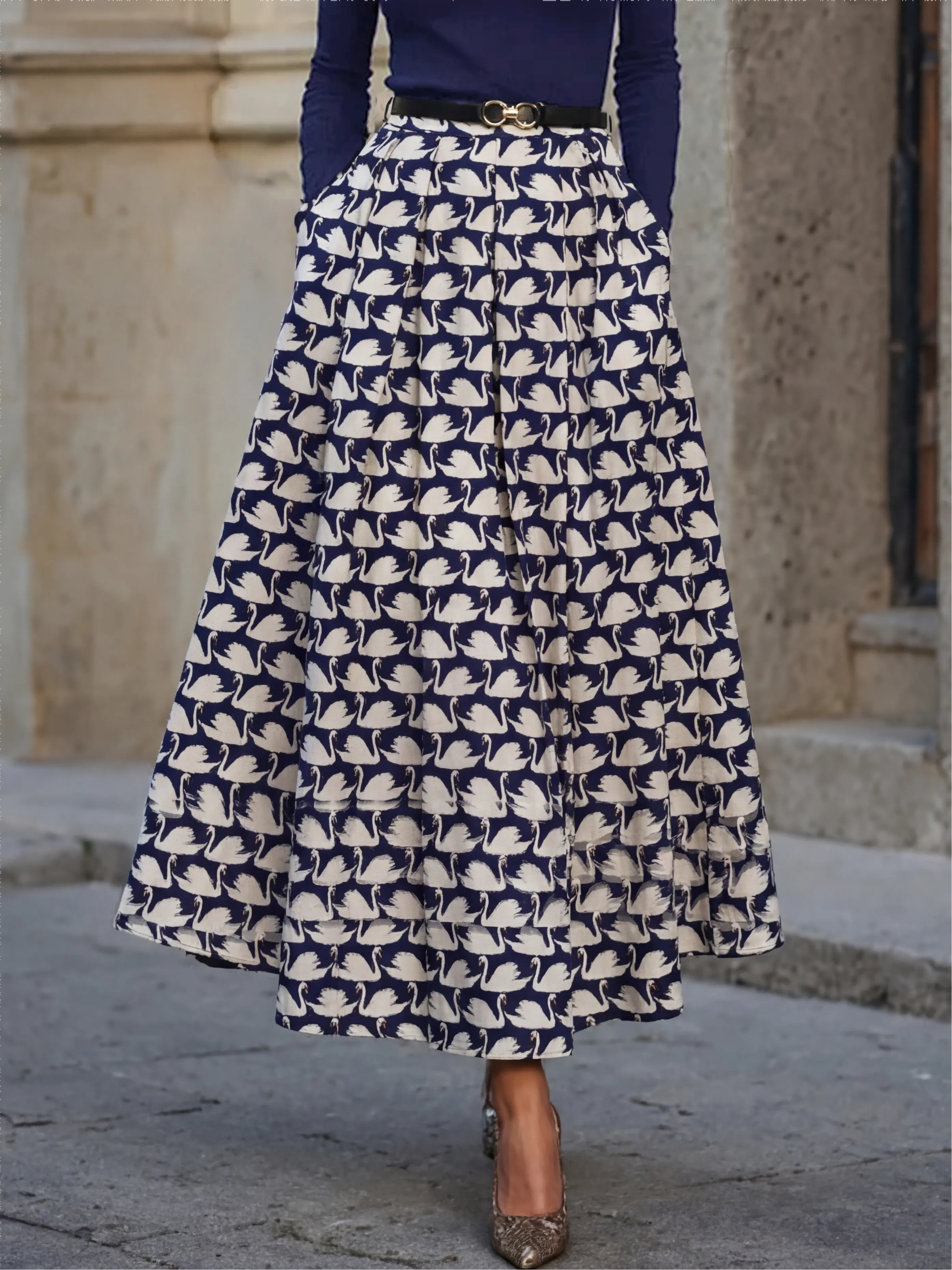 Maxi Cotton Skirt, Animal, Swan Print, Pocket Design, Vintage, Purplish Blue