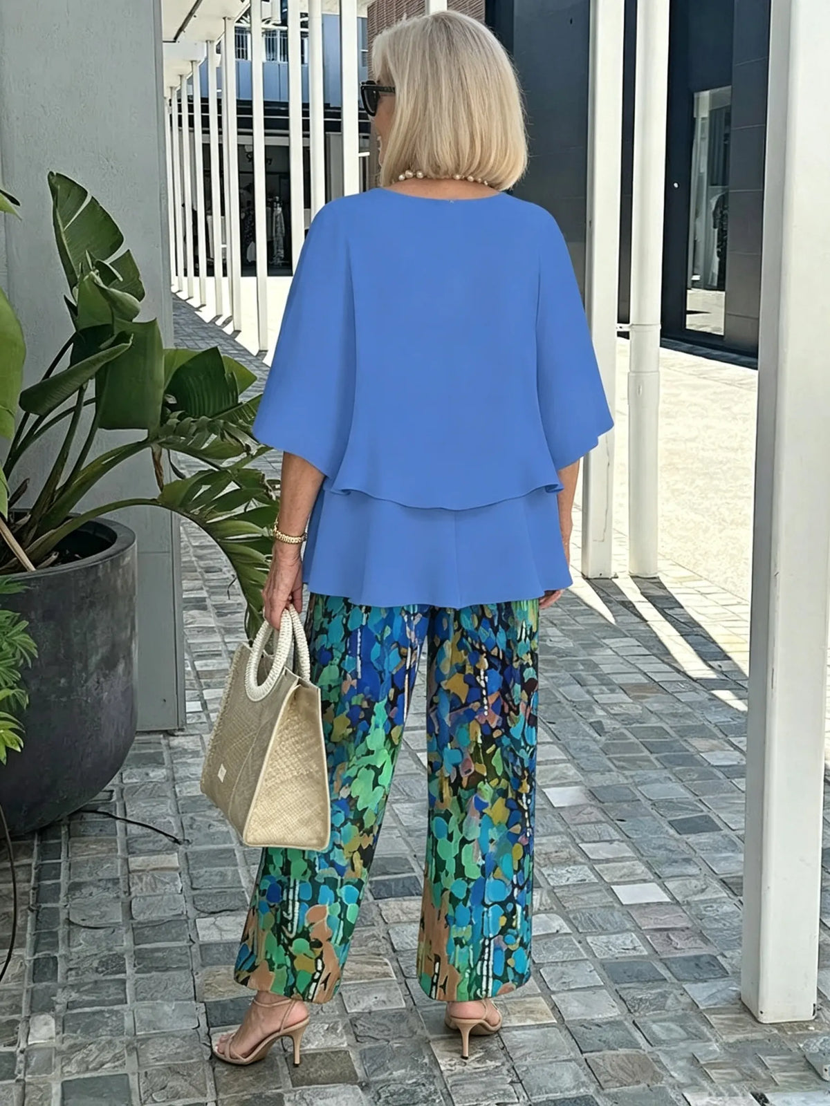 Women's 2 Piece Outfits Set, Crew Neck Flutter Sleeve Layered Blouse & Leaf Print Straight Leg Pants, Casual Loose Matching Two Piece Set for Summer Daily Wear