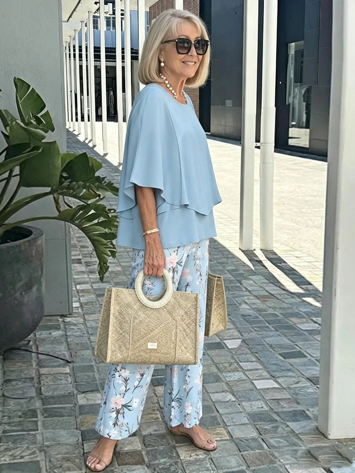 Women's 2 Piece Outfits Set, Crew Neck Flutter Sleeve Layered Blouse & Leaf Print Straight Leg Pants, Casual Loose Matching Two Piece Set for Summer Daily Wear