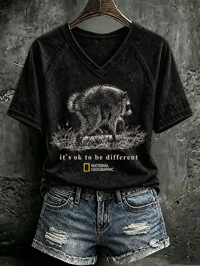 V Neck Retro Jimothy It's Ok To Be Different Print T-Shirt